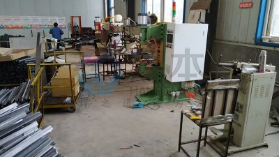 濰坊某汽車(chē)配件公司回購(gòu)焊本中頻點(diǎn)焊機(jī)